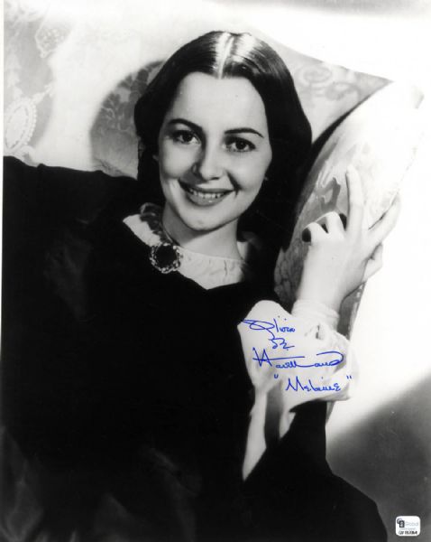 Large Olivia de Havilland Signed 11'' x 14'' Photo as ''Melanie'' in ''Gone With the Wind''