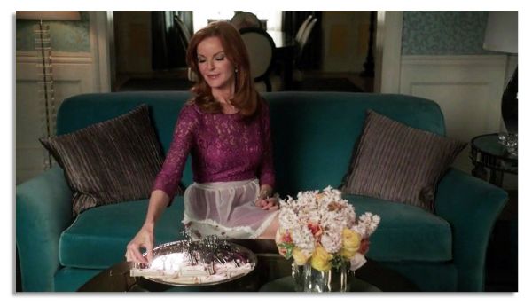 Marcia Cross Screen-Worn Apron From One of the Last Episodes of ''Desperate Housewives'' -- With COA From ABC Studios