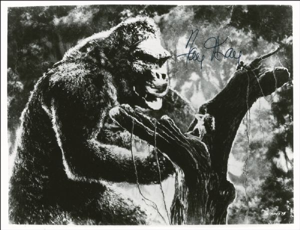 Fay Wray 10'' x 8'' Glossy Signed Photo from ''King Kong'' -- Near Fine