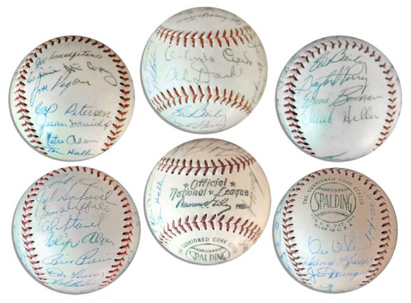 1963 San Francisco Giants Team-Signed Baseball -- Willie Mays, Orlando Cepeda & 24 More