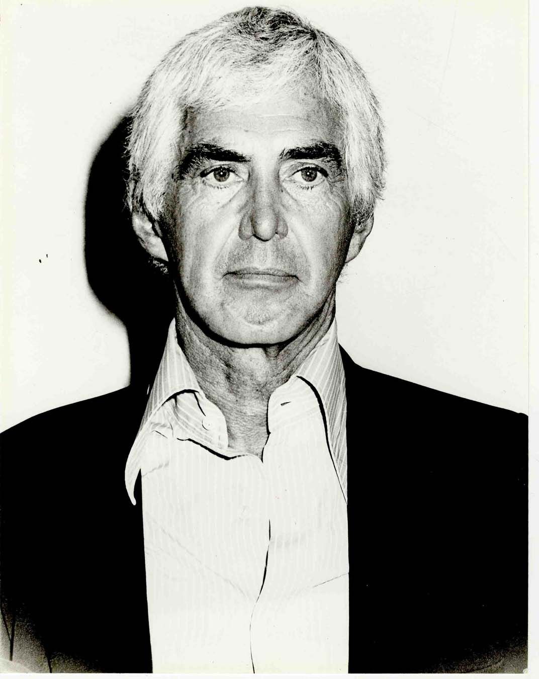 Unpublished Photo of <b>John DeLorean</b> at Spago Restaurant After Acquittal ... - 13890a_lg