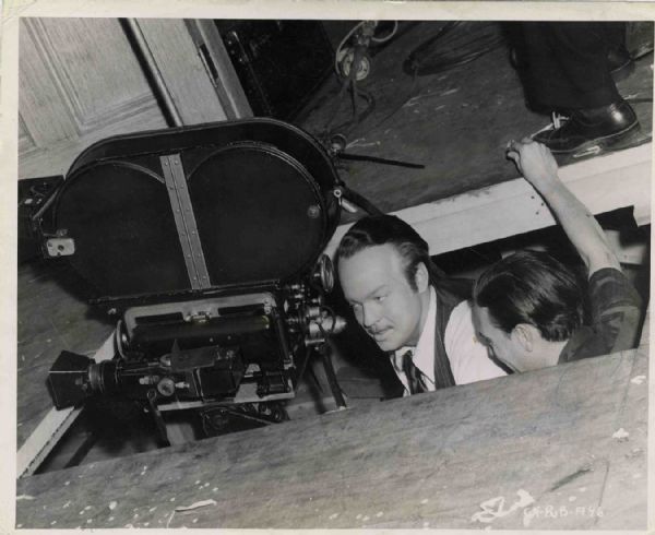 Candid Shot of Orson Welles Directing ''Citizen Kane'' -- Caption to Verso -- 1941 -- 10'' x 8'' -- Excellent