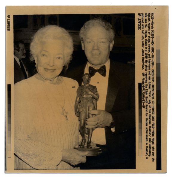 Edwin Booth Lifetime Achievement Award Presented to ''First Lady of the American Theater'' & Movie Star Helen Hayes -- The First Booth Award Ever Given to a Woman
