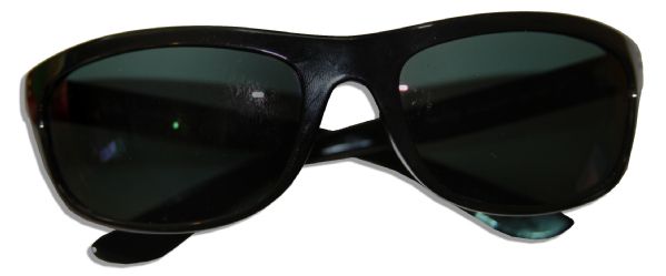 ''Men in Black 3'' Ray Ban Sunglasses Used by Josh Brolin