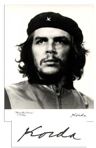 Original 8.5'' x 11'' ''Heroic Warrior'' Photograph of Che Guevara -- Signed by Photographer Alberto Korda