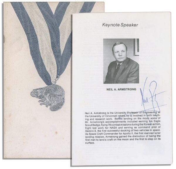 Neil Armstrong Program Signed -- From His Speaking Engagement at a Boy Scouts of America 1978 Volunteer Recognition Dinner -- Armstrong Himself Attained The Highest Rank of Eagle Scout