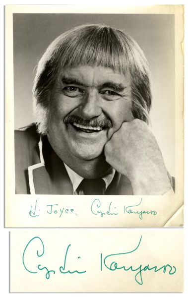 Captain Kangaroo Signed Photo & 33 Business Cards From the Beloved Show