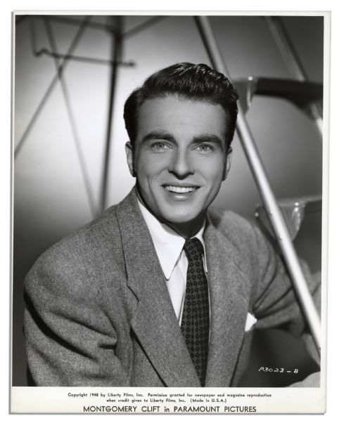 Montgomery Clift 8'' x 10'' High Gloss Photo -- Official Paramount Press Photo From 1948