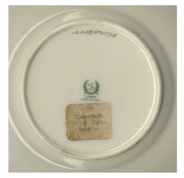 President Franklin D. Roosevelt Official White House China -- Dinner Plate & Saucer -- Fine