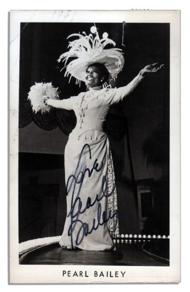 Broadway Star Pearl Bailey Signed Photo