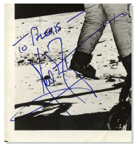 Neil Armstrong Moonwalker Signed 8'' x 10'' Photograph