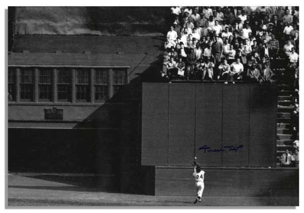 Exceptionally Large 20'' x 16'' Willie Mays Signed Photo of ''The Catch'' -- With Mays' ''Say Hey'' Hologram 