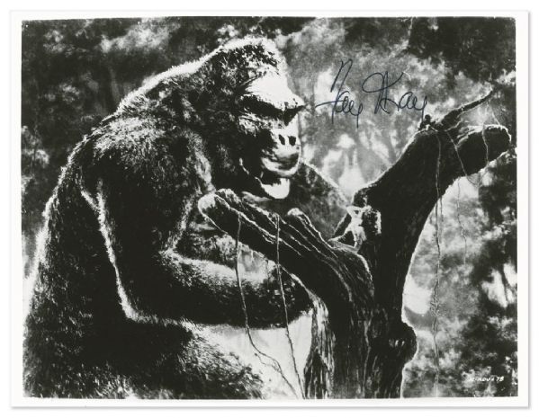 Fay Wray Signed 10'' x 8'' Photo from ''King Kong''