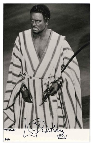 Laurence Olivier Signed Photo as Othello