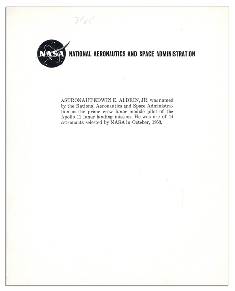 Buzz Aldrin Signed 8'' x 10'' NASA Photo
