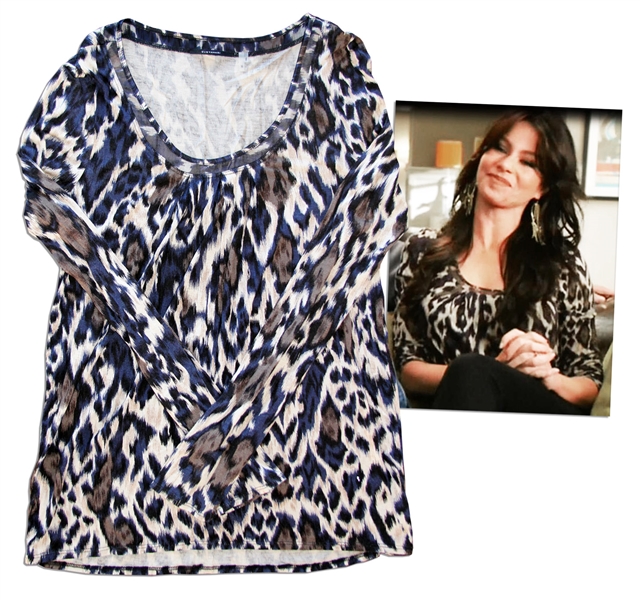 Sofia Vergara Screen-Worn Wardrobe From First Season of ''Modern Family''