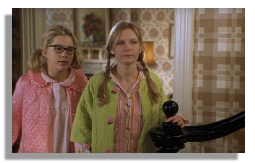 Kirsten Dunst Wardrobe From the Political Comedy ''Dick''