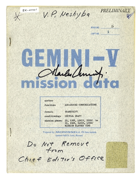 Charles ''Pete'' Conrad, Jr. Signed NASA Mission Data Transcript for Gemini-V