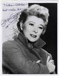 Actress Greer Garson Signed Photo -- 8 x 10 -- Near Fine