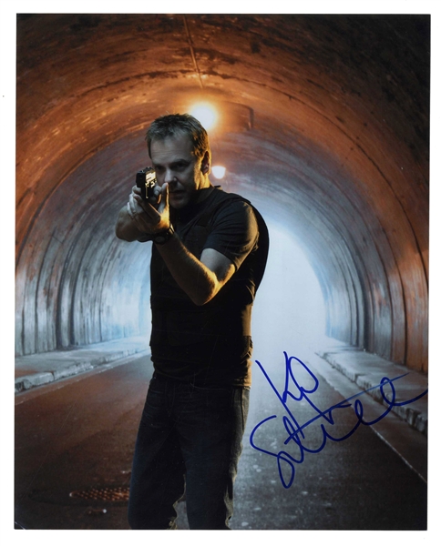 Kiefer Sutherland 8'' x 10'' Glossy Signed Photo From ''24'' -- Near Fine Condition -- With Michael Wehrmann COA