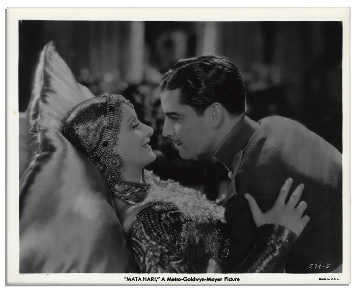 8'' x 10'' Press Photo For MGM's Picture ''Mata Hari'' Starring Greta Garbo