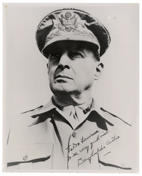 Douglas MacArthur Signed 8'' x 10'' Photo in WWII Uniform