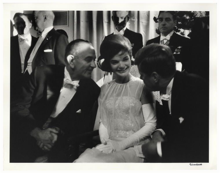 Alfred Eisenstaedt Signed 14'' x 11'' Photograph of John F. Kennedy, Jackie Kennedy & Lyndon Johnson -- From the 1961 Inaugural Ball