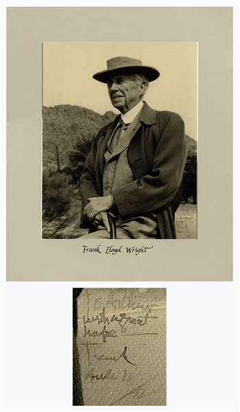 Frank Lloyd Wright Signed 11'' x 14'' Photograph