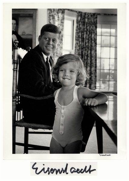 Alfred Eisenstaedt Signed 11'' x 14'' Photograph of John F. Kennedy & Daughter Caroline -- Taken During the Summer of 1960 When JFK Campaigned for President