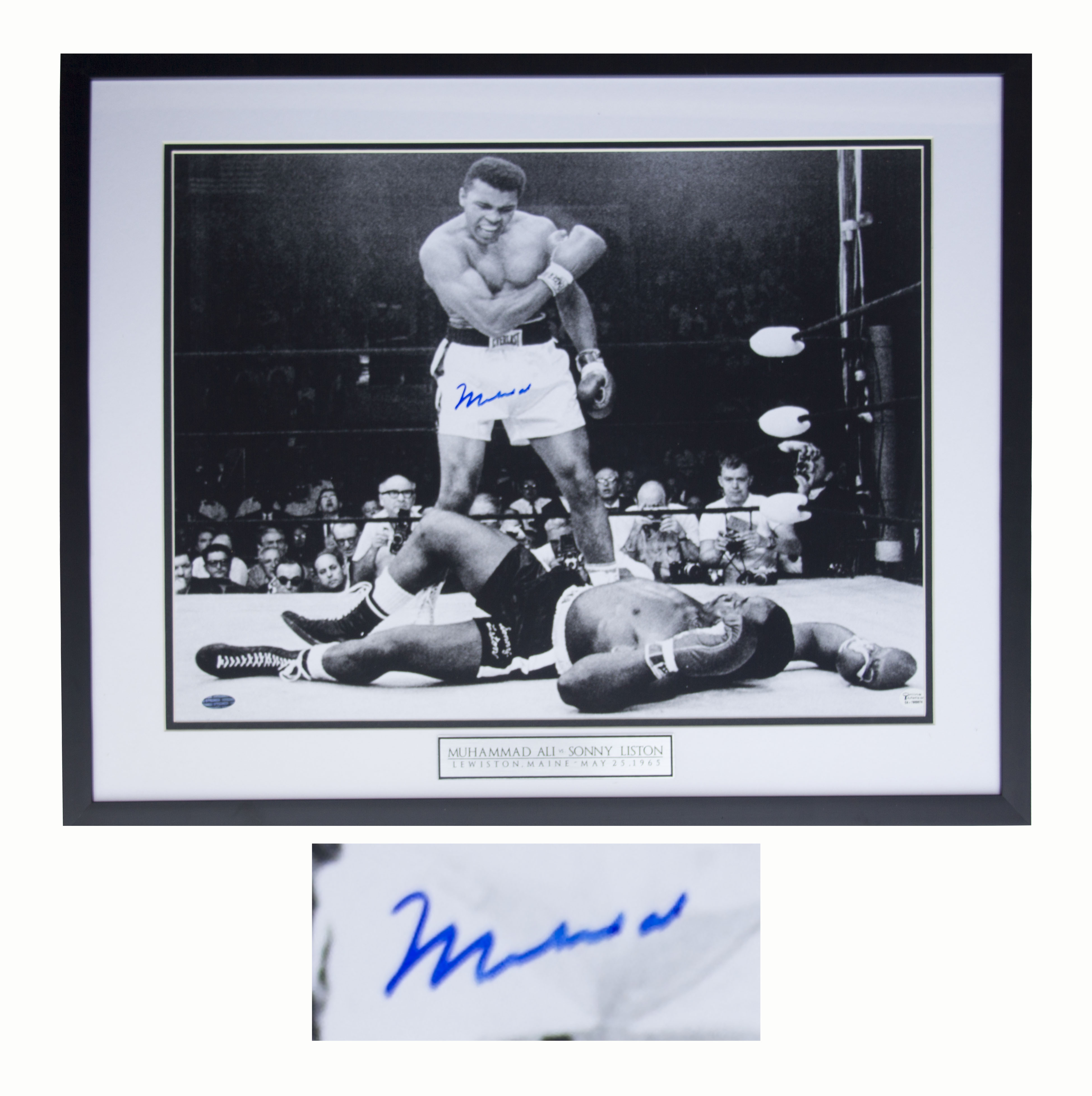 Muhammad Ali UNSIGNED photo K3254 Knocked out former champ Sonny Liston 