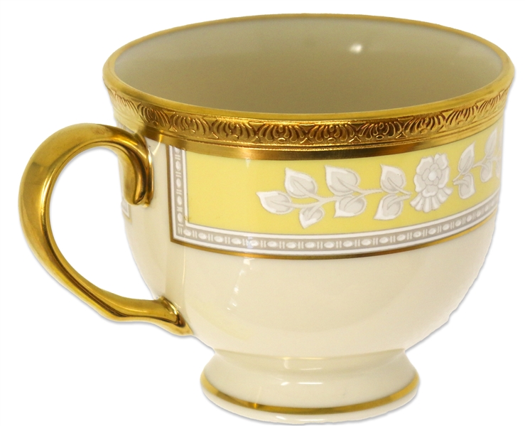Bill Clinton White House China Cup to Honor the 200th Anniversary of the White House