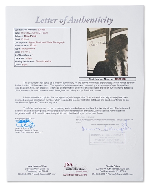 Rosa Parks Signed 8'' x 10'' Photo -- With JSA COA