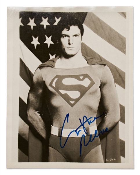 Christoper Reeve Signed ''Superman'' Photo -- With Beckett COA