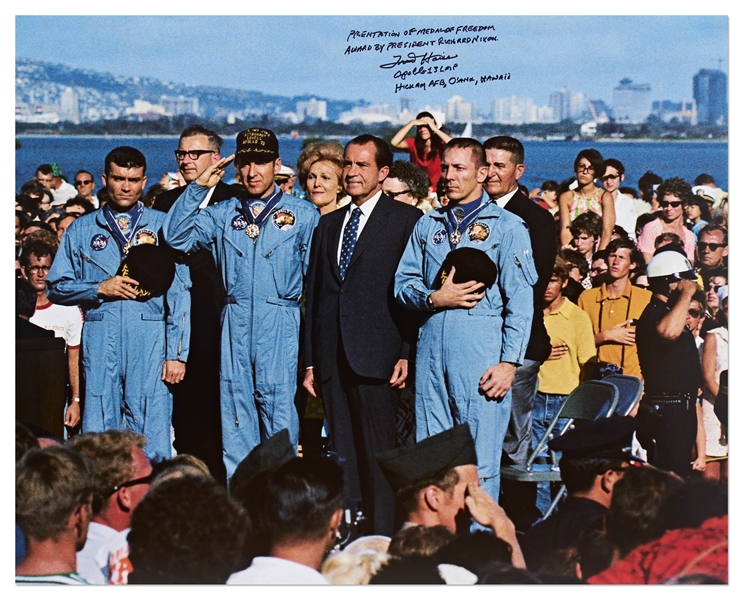 Fred Haise Signed 20'' x 16'' Photo of the Apollo 13 Crew Accepting the Presidential Medal of Freedom Award