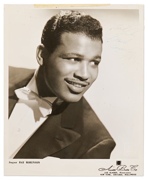 Sugar Ray Robinson Signed 8'' x 10'' Photo