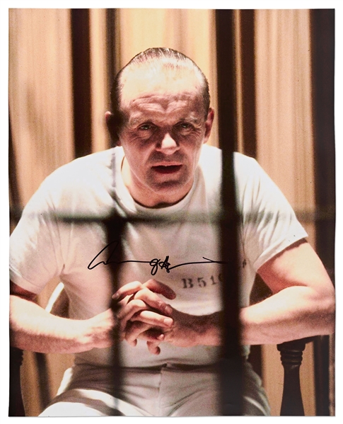 Anthony Hopkins Signed 16'' x 20'' Photo from ''Silence of the Lambs''