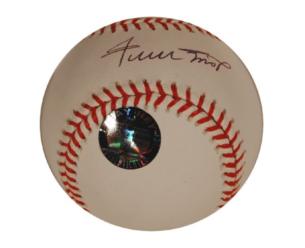 Willie Mays Signed OML Baseball -- Signed in Bold Blue Ink -- With Mays' ''Say Hey'' Hologram -- Fine Condition