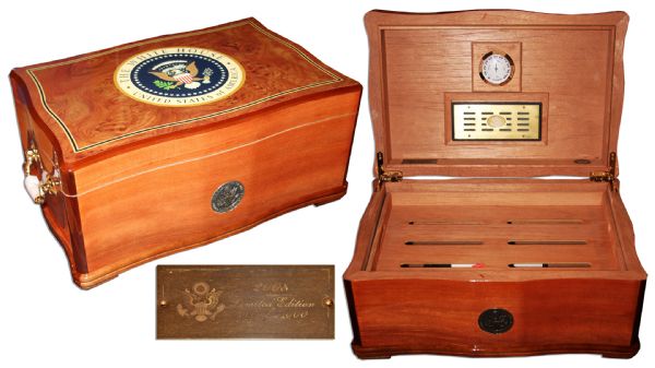 Handsome Limited Edition White House Humidor in Fine Condition