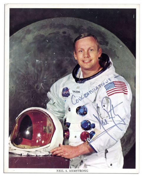 Neil Armstrong Signed 8'' x 10'' Photo -- Uninscribed - With PSA/DNA COA