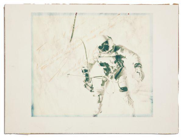 Ed White Signed 7'' x 6'' Photo of His Historic Spacewalk