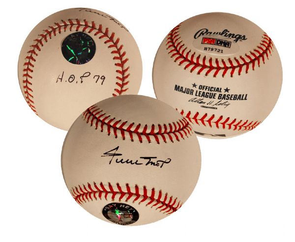 Willie Mays Signed OML Baseball -- Signed & Inscribed ''HOF 79'' -- With ''Say Hey'' Hologram & PSA/DNA COA -- Near Fine