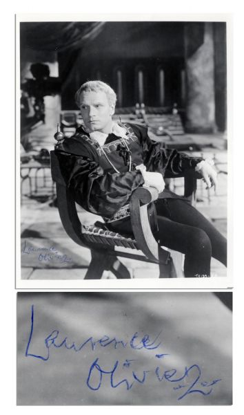 Laurence Olivier 8'' x 10'' Glossy Signed Photo as ''Hamlet'' -- Near Fine