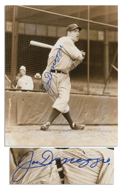 Baseball Legend Joe DiMaggio Signed 8'' x 10'' Glossy Photo -- ''Joe DiMaggio'' -- Fine