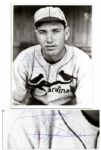 HOFer Dizzy Dean Signed 8  x 10 Photo in Fine Condition