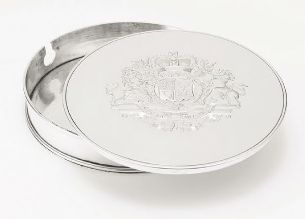 Silver Royal Seal Lidded Box in King George III Style