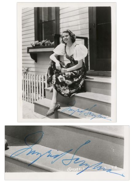 Ingrid Bergman Signed 8'' x 10'' Photograph