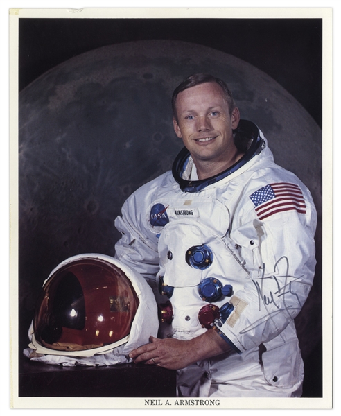 Neil Armstrong Signed 8'' x 10'' Photo, Uninscribed -- With COA From Steve Zarelli