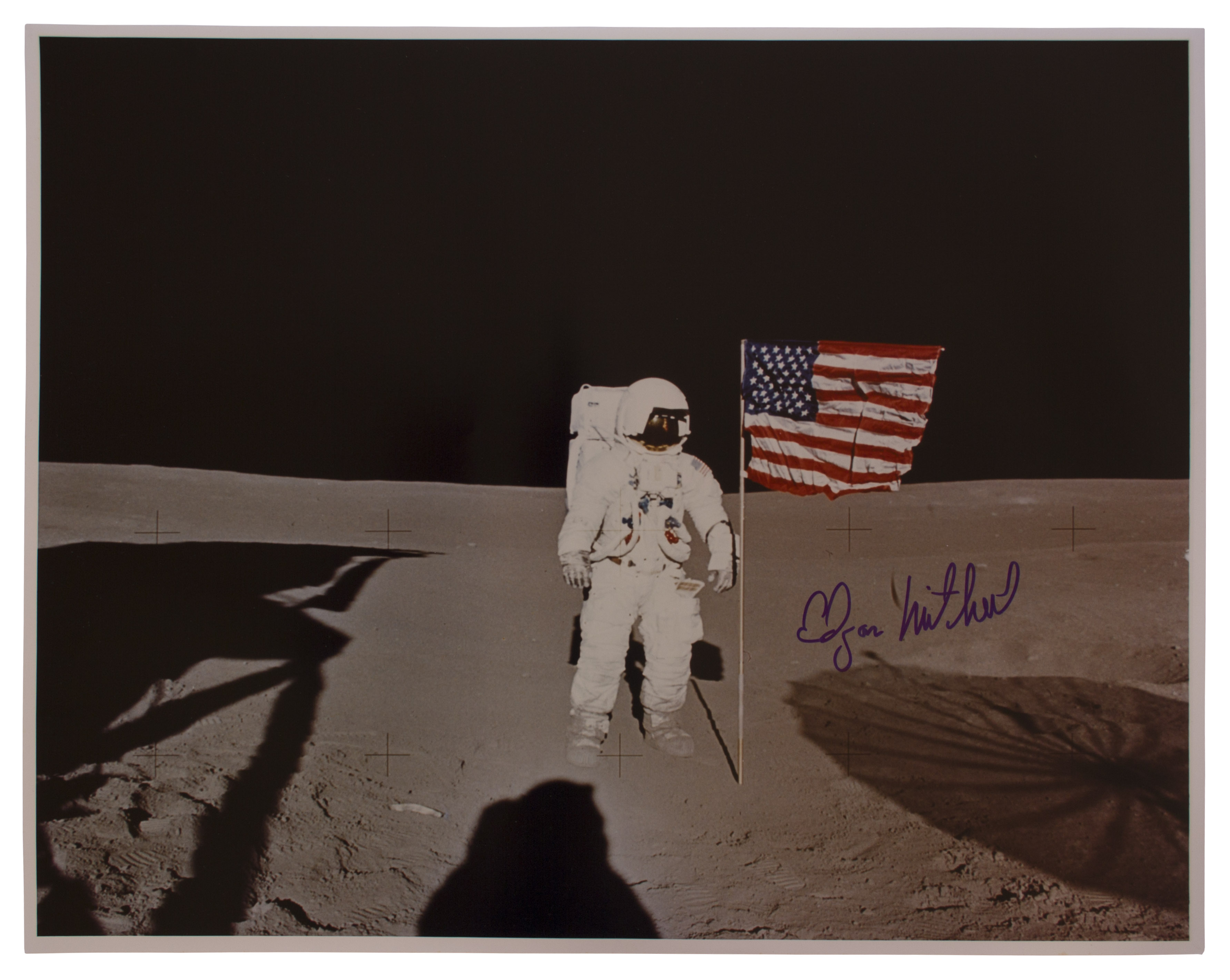 Человек на луне сша. Флаг США на Луне. Космонавт на Луне. Американцы на Луне. Человек на Луне.