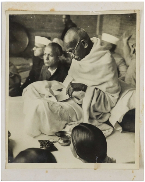 Lot Detail - Over 100 Photos of India During Its Violent Partition ...