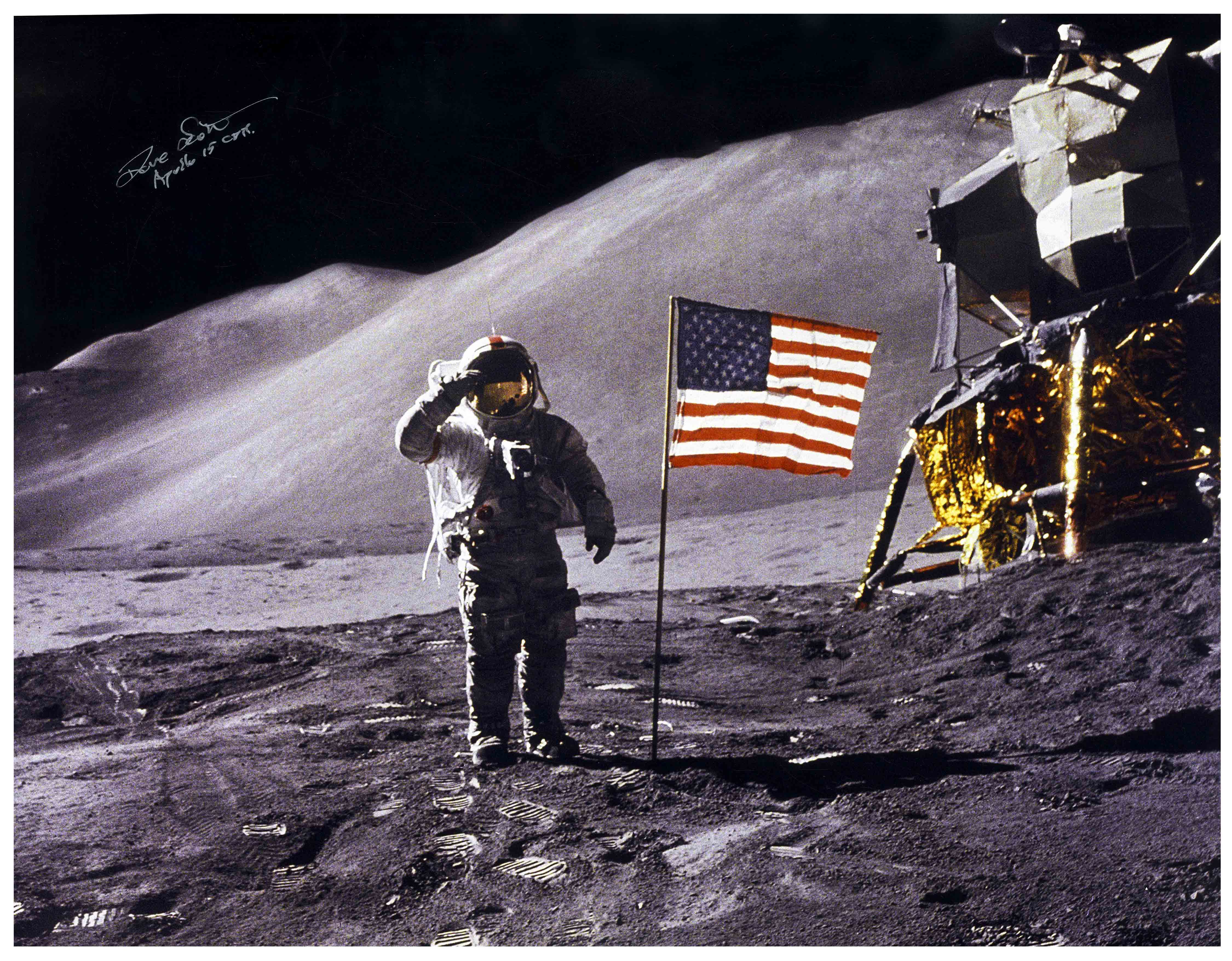Американцы на луне. Флаг США на Луне стал белым. Космонавт отдает честь на Луне. Флаги США на Луне выцвели и теперь Франция Космическая держава.